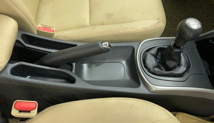 2022 Honda City 1.5L I-VTEC V MT 4TH GEN, Petrol, Manual, 14,215 km, Gear Lever