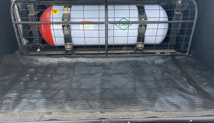 2021 Maruti Eeco 5 STR CNG WITH AC PLUSHTR, CNG, Manual, 7,555 km, Boot Inside