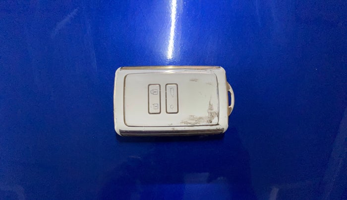 2020 Renault TRIBER RXZ, CNG, Manual, 81,301 km, Key Close Up