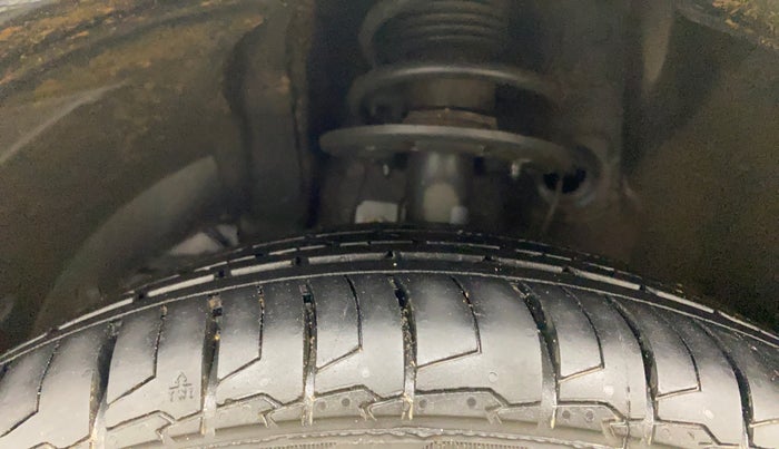 2018 Maruti Baleno ALPHA PETROL 1.2, Petrol, Manual, 64,226 km, Left Front Tyre Tread
