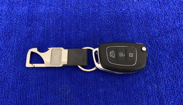 2014 Hyundai Xcent S (O) 1.2, Petrol, Manual, 51,395 km, Key Close Up