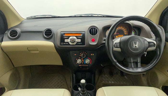 2011 Honda Brio V MT, Petrol, Manual, 80,359 km, Dashboard
