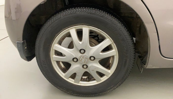 2011 Honda Brio V MT, Petrol, Manual, 80,359 km, Right Rear Wheel