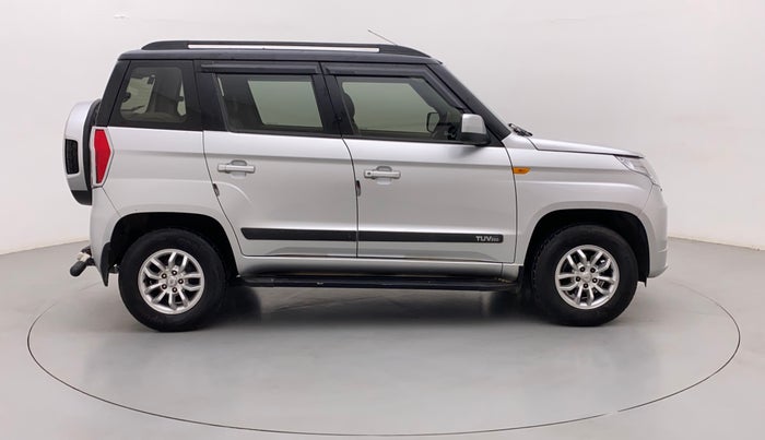 2017 Mahindra TUV300 T8, Diesel, Manual, 32,940 km, Right Side View