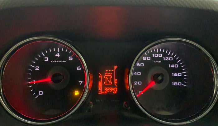 2017 Mahindra TUV300 T8, Diesel, Manual, 32,940 km, Odometer Image