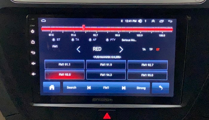 2017 Mahindra TUV300 T8, Diesel, Manual, 32,940 km, Infotainment System