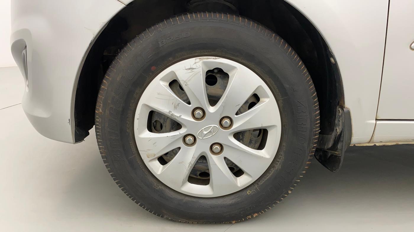2012 Hyundai i10 SPORTZ 1.2 AT, Petrol, Automatic, 35,913 km, Left Front Wheel