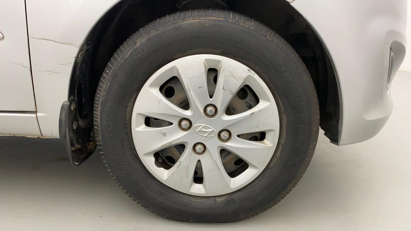 2012 Hyundai i10 SPORTZ 1.2 AT, Petrol, Automatic, 35,913 km, Right Front Wheel
