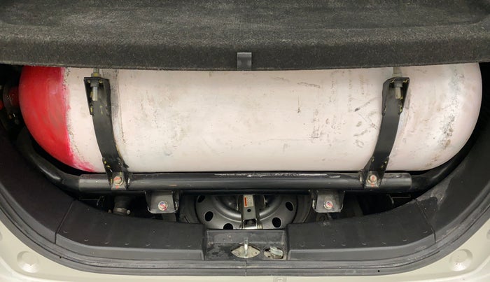 2014 Maruti Wagon R 1.0 LXI CNG, CNG, Manual, 99,235 km, Boot Inside