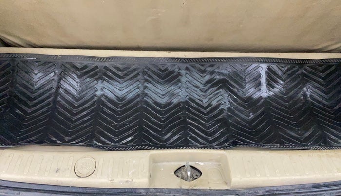 2013 Maruti Ertiga VXI, Petrol, Manual, 1,14,102 km, Boot Inside