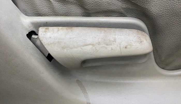 2013 Maruti Ertiga VXI, Petrol, Manual, 1,14,102 km, Driver Side Adjustment Panel