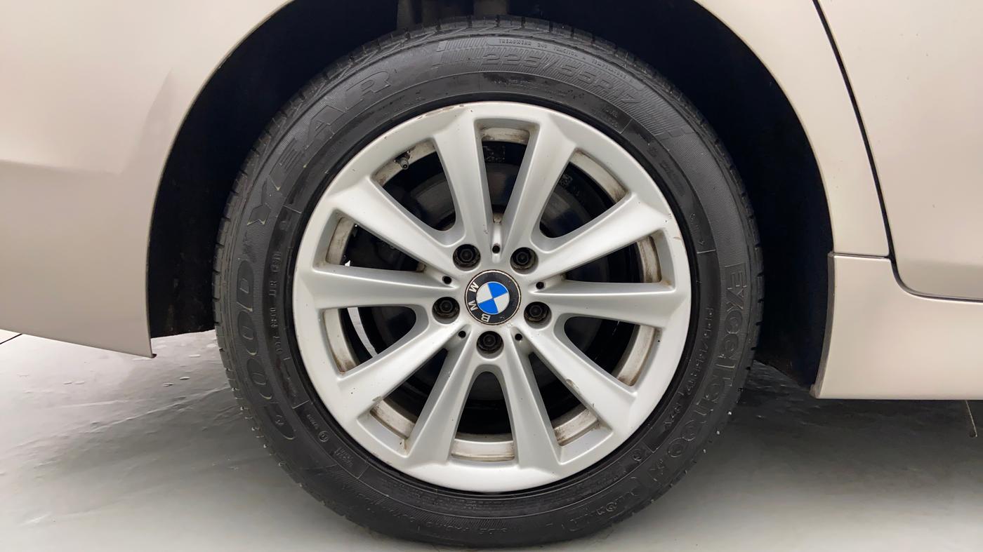 2011 BMW 5 Series 525D 3.0, Diesel, Automatic, 77,804 km, Right Rear Wheel