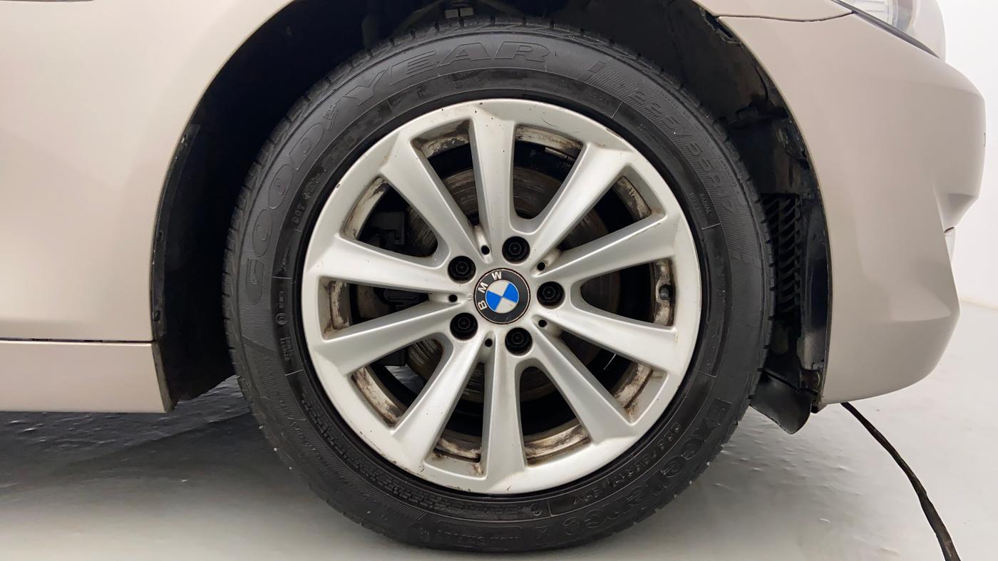 2011 BMW 5 Series 525D 3.0, Diesel, Automatic, 77,804 km, Right Front Wheel