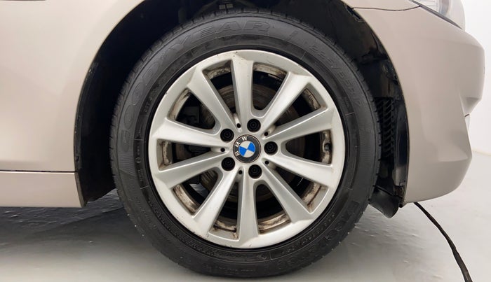 2011 BMW 5 Series 525D 3.0, Diesel, Automatic, 77,804 km, Right Front Wheel