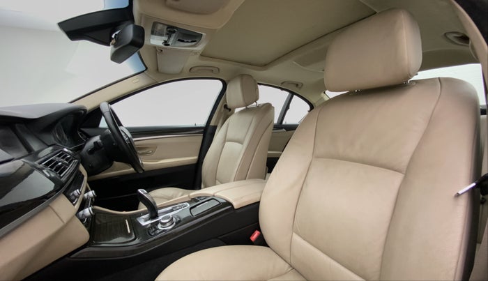2011 BMW 5 Series 525D 3.0, Diesel, Automatic, 77,804 km, Right Side Front Door Cabin