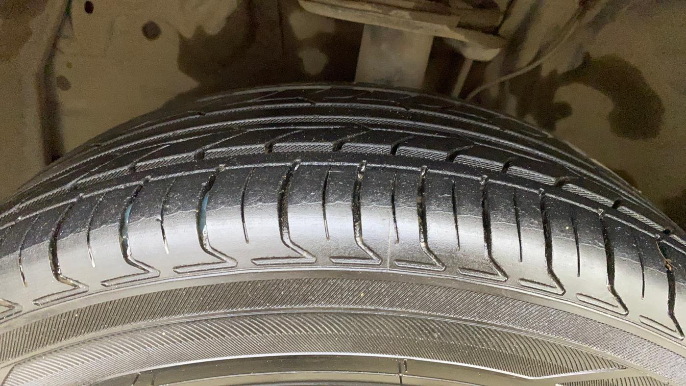 2018 Toyota YARIS J CVT, Petrol, Automatic, 1,09,475 km, Left Front Tyre Tread