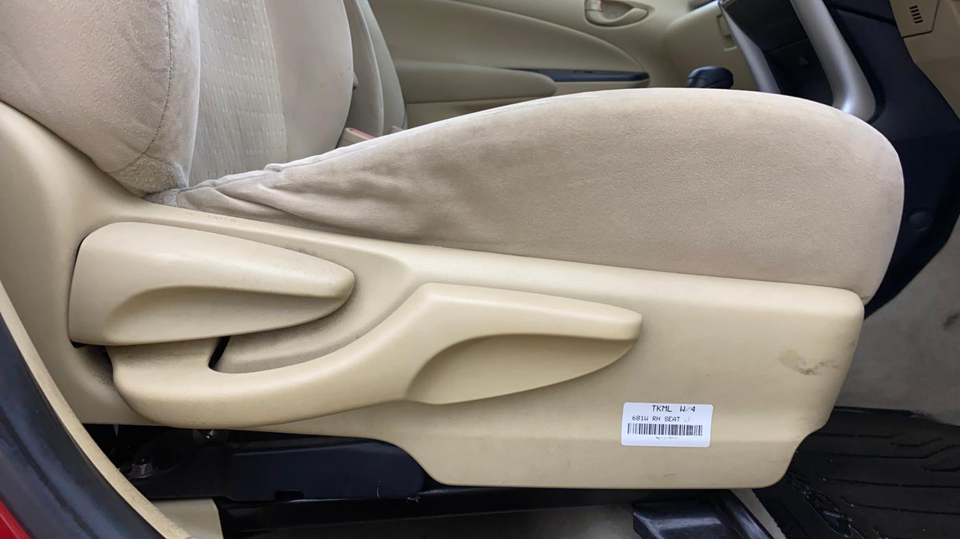 2018 Toyota YARIS J CVT, Petrol, Automatic, 1,09,475 km, Driver Side Adjustment Panel