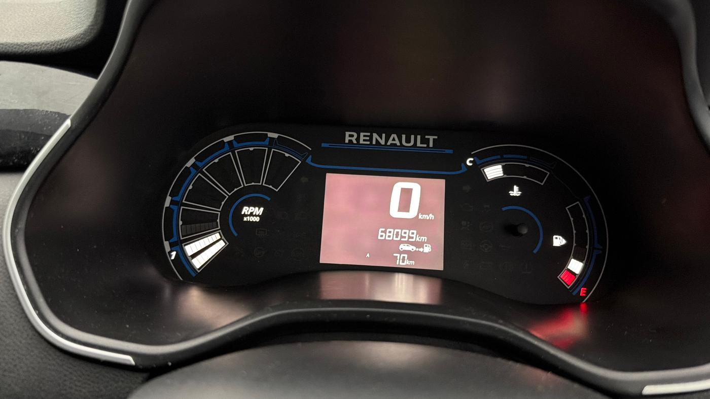 2020 Renault TRIBER RXL MT, Petrol, Manual, 68,082 km, Odometer Image