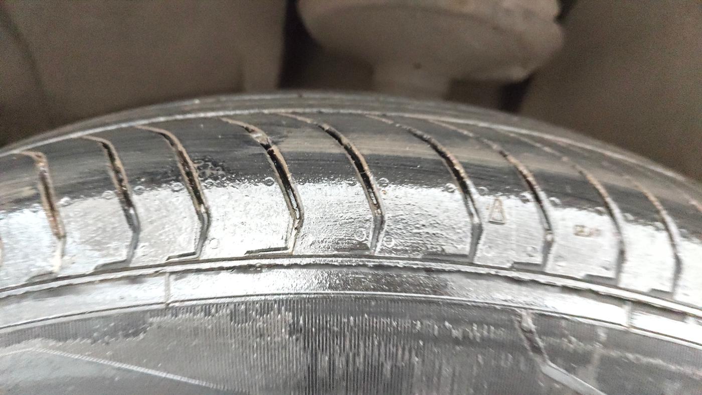 2020 Renault Duster RXZ 1.3 TURBO PETROL MT, Petrol, Manual, 62,069 km, Left Front Tyre Tread