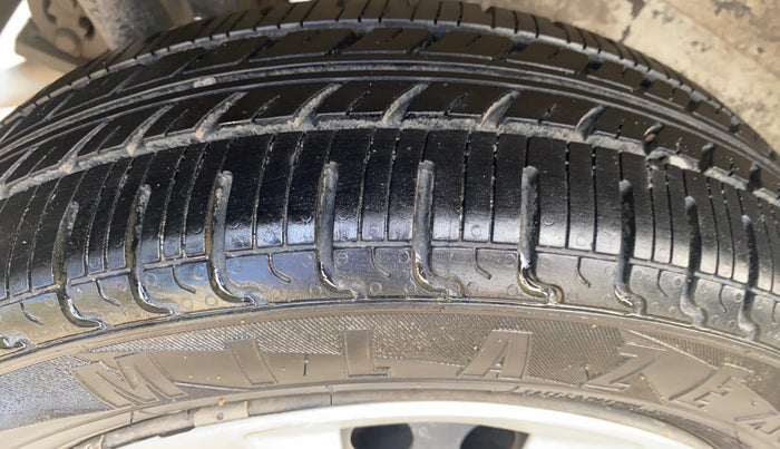 2018 Maruti Wagon R 1.0 VXI, Petrol, Manual, 36,521 km, Right Rear Tyre Tread