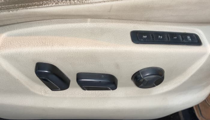 2019 Skoda Octavia 2.0 TDI CR STYLE AT, Diesel, Automatic, 47,250 km, Driver Side Adjustment Panel