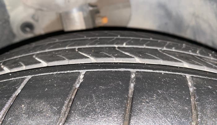2019 Skoda Octavia 2.0 TDI CR STYLE AT, Diesel, Automatic, 47,250 km, Right Front Tyre Tread