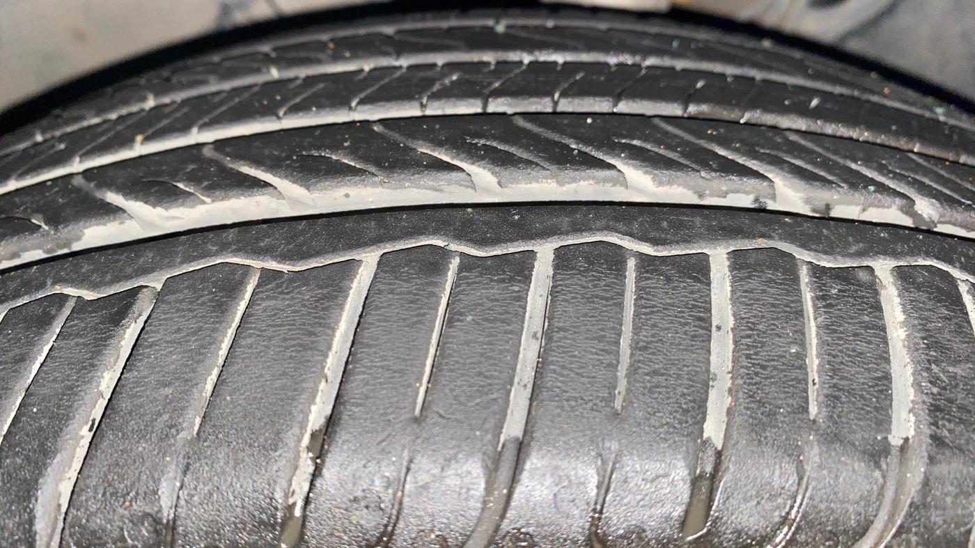 2019 Skoda Octavia 2.0 TDI CR STYLE AT, Diesel, Automatic, 47,250 km, Left Front Tyre Tread