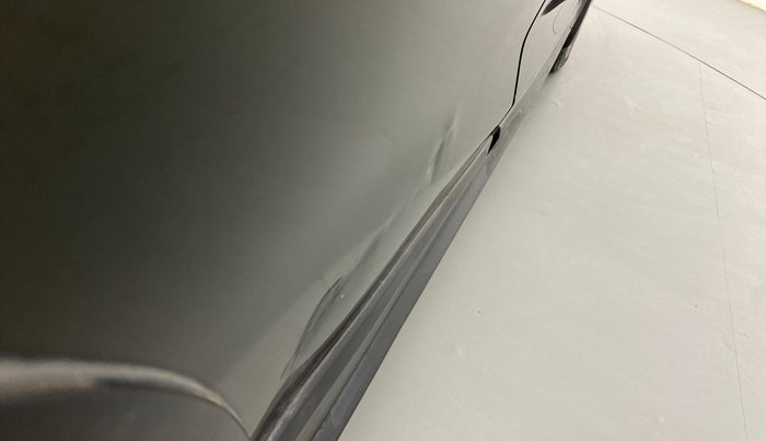 2017 Honda WR-V 1.5L I-DTEC S MT, Diesel, Manual, 53,535 km, Right rear door - Slightly dented