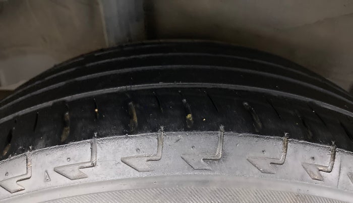 2017 Honda WR-V 1.5L I-DTEC S MT, Diesel, Manual, 53,535 km, Right Rear Tyre Tread