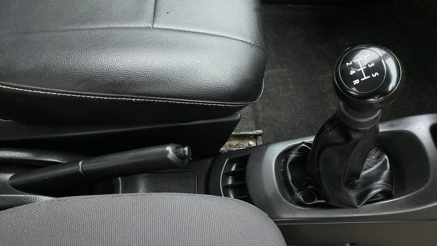 2013 Maruti Wagon R 1.0 LXI CNG, CNG, Manual, 75,865 km, Gear Lever