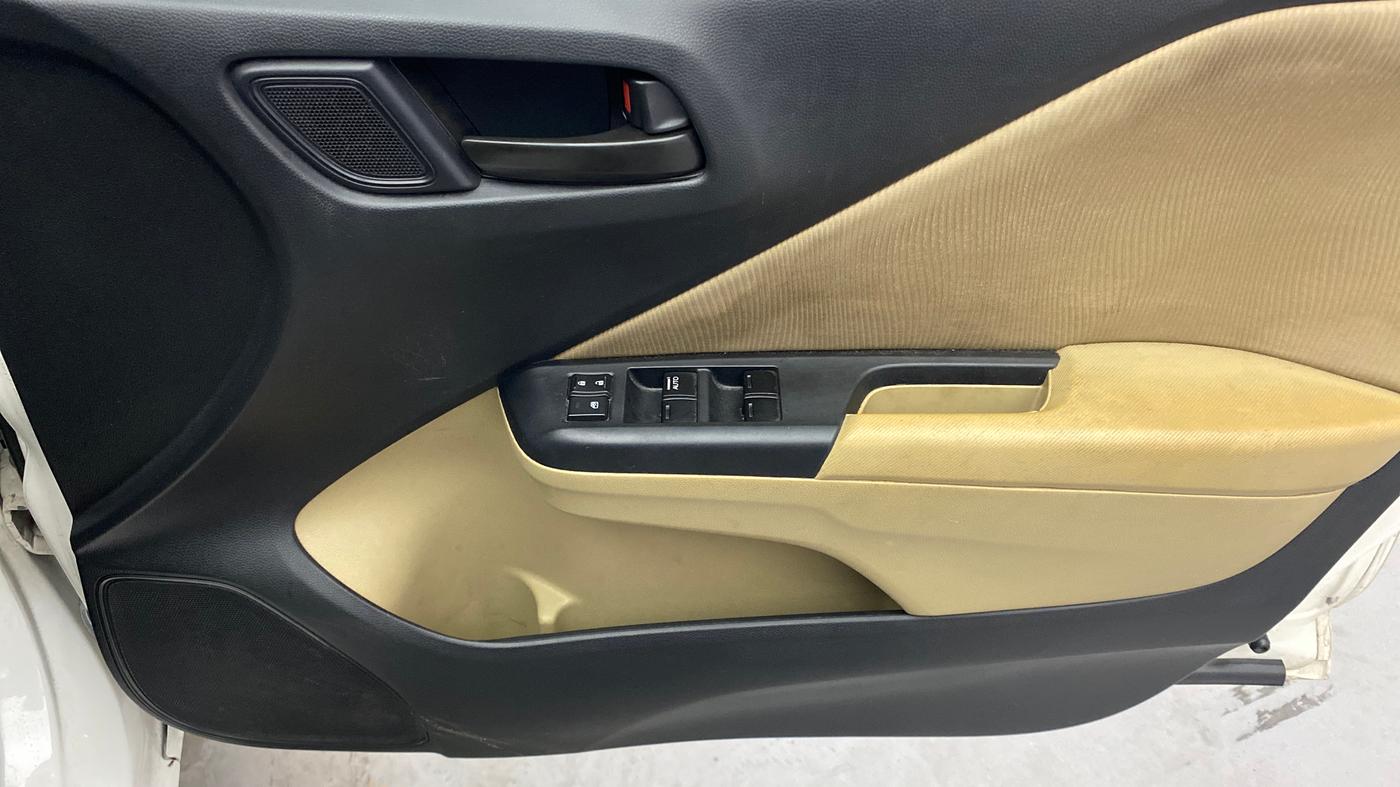 2014 Honda City 1.5L I-VTEC SV, Petrol, Manual, 86,742 km, Driver Side Door Panels Control
