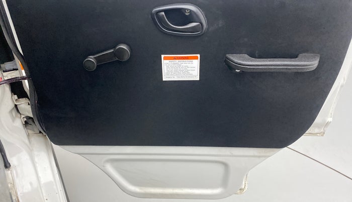 2018 Maruti Eeco 5 STR WITH A/C+HTR CNG, CNG, Manual, 17,383 km, Driver Side Door Panels Control