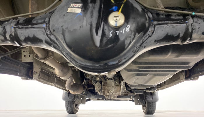 2018 Maruti Eeco 5 STR WITH A/C+HTR CNG, CNG, Manual, 17,383 km, Rear Underbody