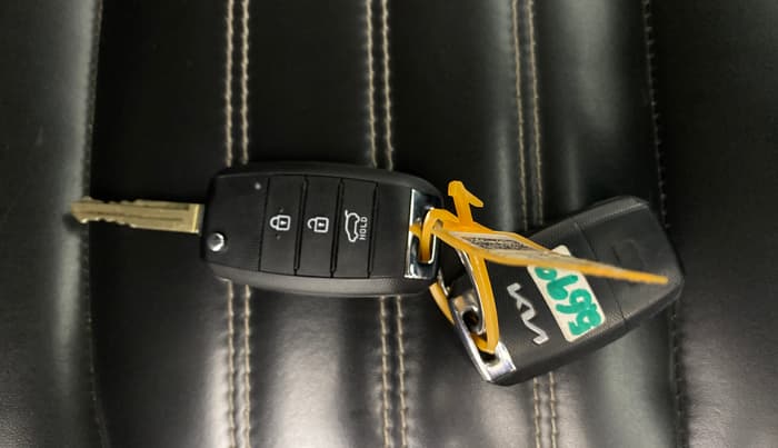 2022 KIA SELTOS HTK 1.5 DIESEL, Diesel, Manual, 1,23,910 km, Key Close Up