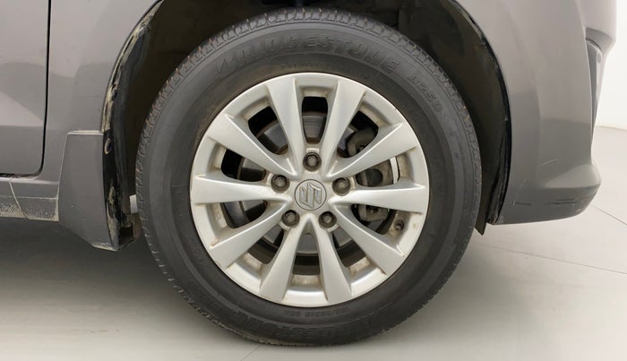 2014 Maruti Ertiga ZDI, Diesel, Manual, 95,942 km, Right Front Wheel