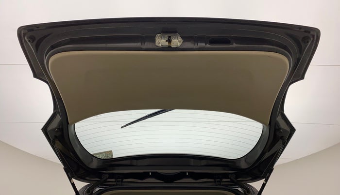 2014 Maruti Ertiga ZDI, Diesel, Manual, 95,942 km, Boot Door Open