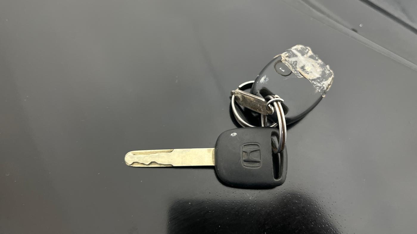 2013 Honda Amaze 1.2L I-VTEC S, Petrol, Manual, 1,26,750 km, Key Close Up