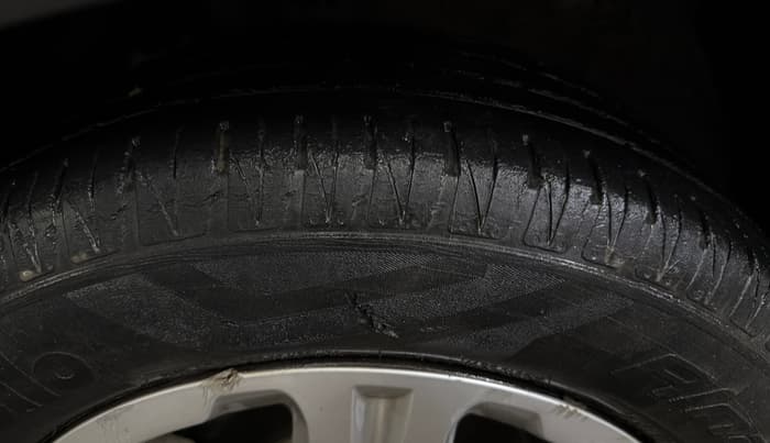 2022 KIA SONET HTK PLUS 1.2, Petrol, Manual, 72,720 km, Left Front Tyre Tread