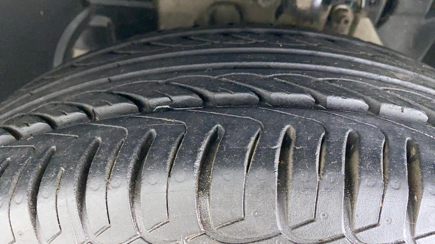 2019 Ford Ecosport 1.5AMBIENTE TI VCT, Petrol, Manual, 30,144 km, Left Front Tyre Tread