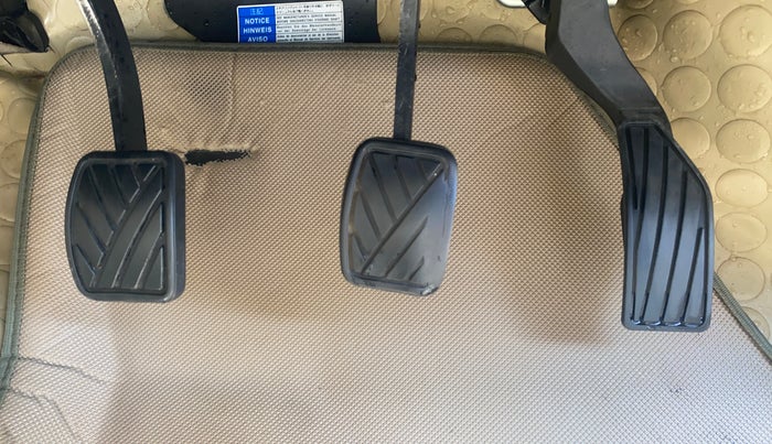 2016 Maruti Ertiga ZDI + SHVS, Diesel, Manual, 89,362 km, Pedals