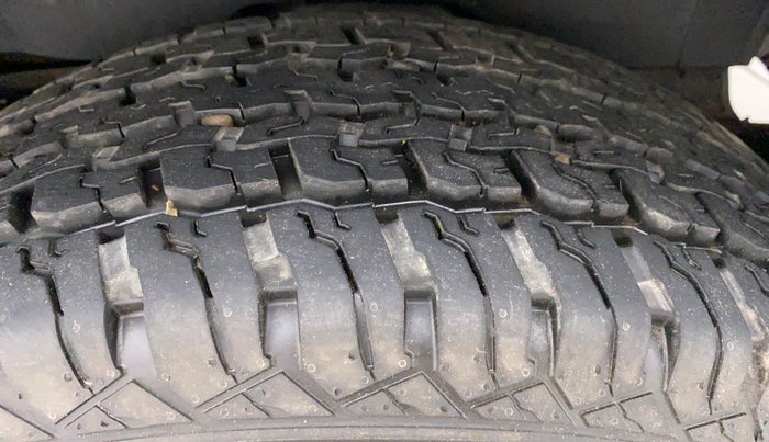 2021 Mahindra Thar LX PETROL HT 4WD AT, Petrol, Automatic, 5,145 km, Left Rear Tyre Tread