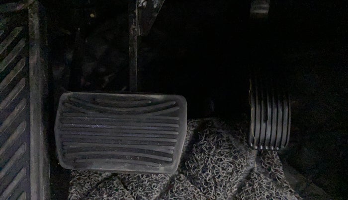 2021 Mahindra Thar LX PETROL HT 4WD AT, Petrol, Automatic, 5,145 km, Pedals