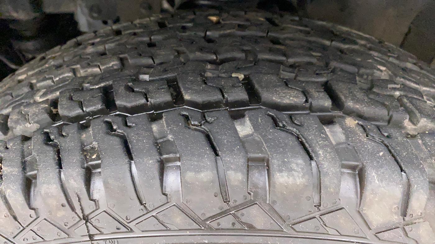 2021 Mahindra Thar LX PETROL HT 4WD AT, Petrol, Automatic, 5,145 km, Left Front Tyre Tread