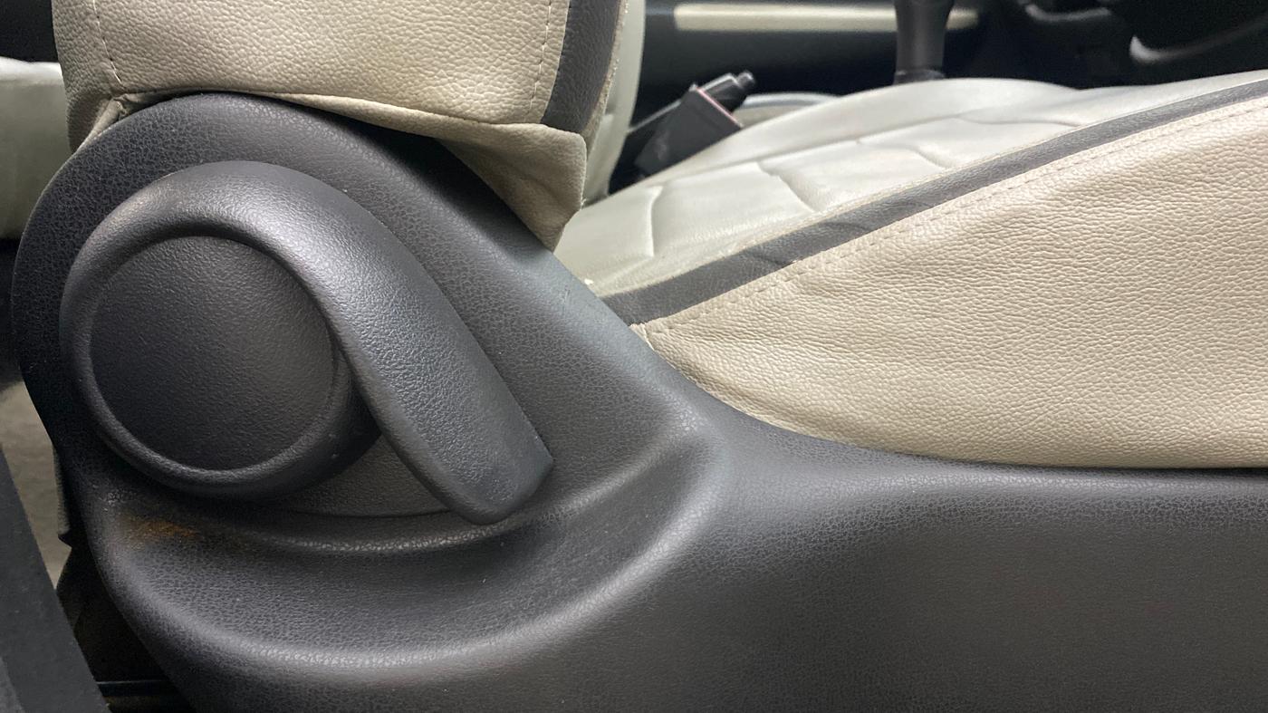 2015 Nissan Micra Active XV, Petrol, Manual, 72,739 km, Driver Side Adjustment Panel