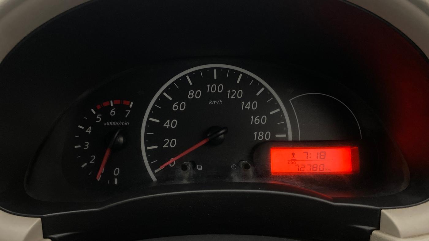 2015 Nissan Micra Active XV, Petrol, Manual, 72,739 km, Odometer Image
