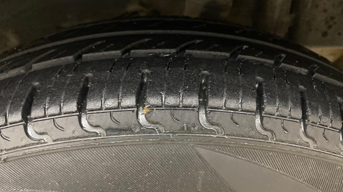 2015 Nissan Micra Active XV, Petrol, Manual, 72,739 km, Left Rear Tyre Tread