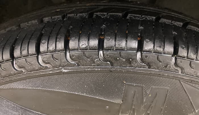 2015 Nissan Micra Active XV, Petrol, Manual, 72,739 km, Right Front Tyre Tread