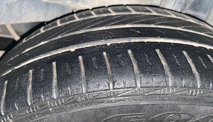 2021 Toyota YARIS J MT, Petrol, Manual, 43,929 km, Left Rear Tyre Tread