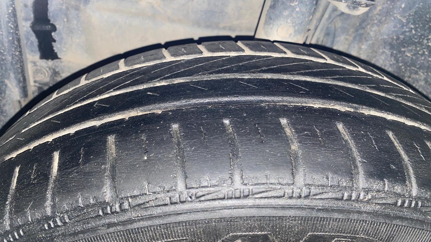 2021 Toyota YARIS J MT, Petrol, Manual, 43,929 km, Left Front Tyre Tread
