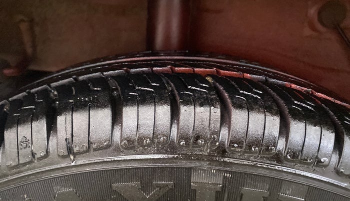 2016 Maruti Celerio ZXI AMT, Petrol, Automatic, 51,323 km, Right Rear Tyre Tread